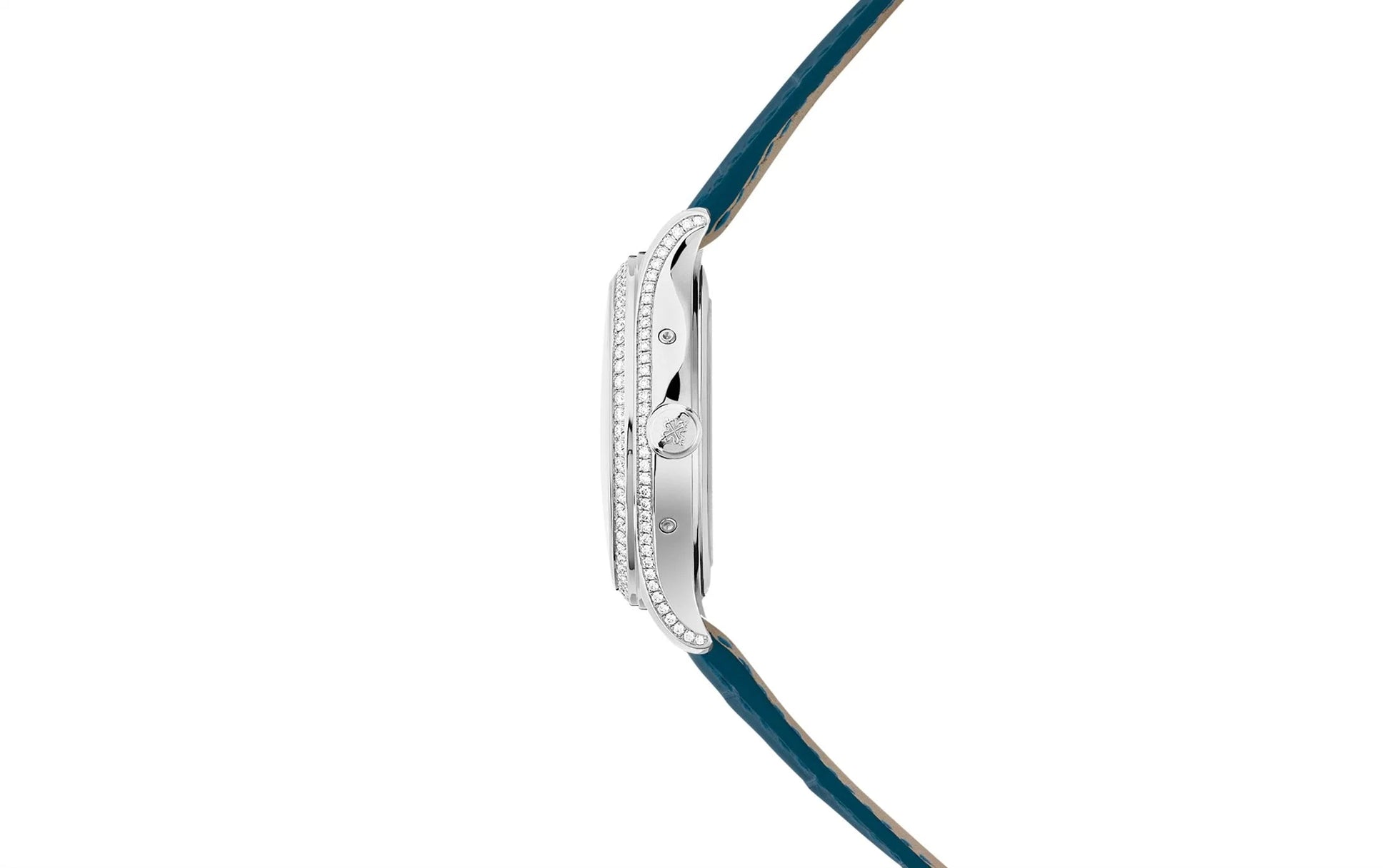 Complication, 18K White Gold Set with 155 Diamonds (~1.34 Ct), 38Mm, Annual Calendar Ref# 4947G-010