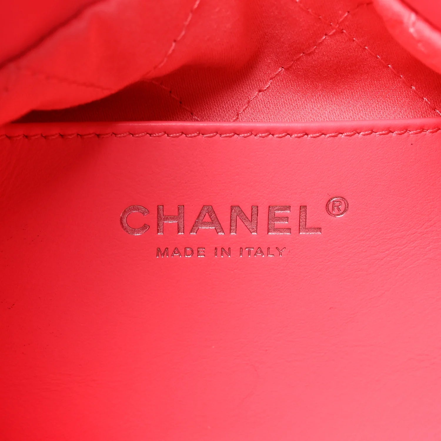 Shiny Calfskin Quilted Rainbow Metal Mini  22 Coral Pink