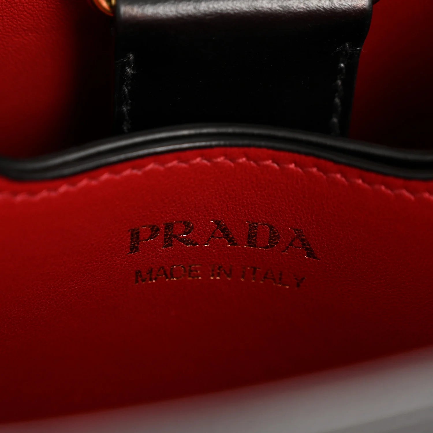 Saffiano Cuir Small Panier Bucket Bag Black Fuoco