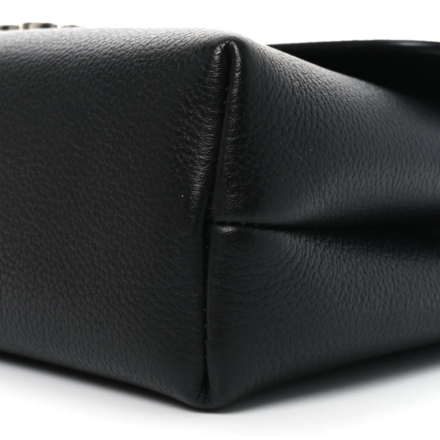 Supple Calfskin Teen Victoire Black