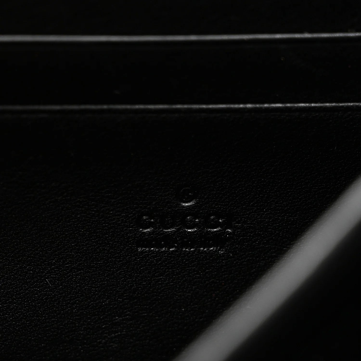 Velvet Matelasse GG Marmont Chain Wallet Black