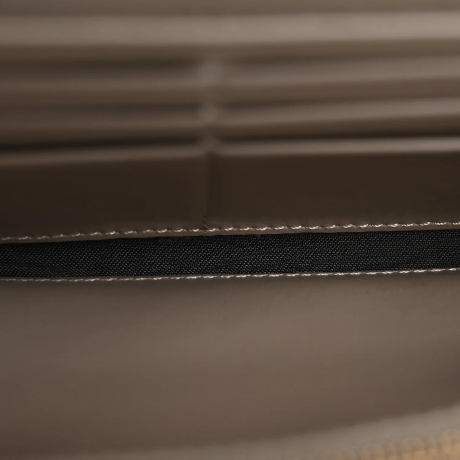 Vitello King Cruise FF Diamonds Continental Envelope Wallet on Chain Truffle Dove