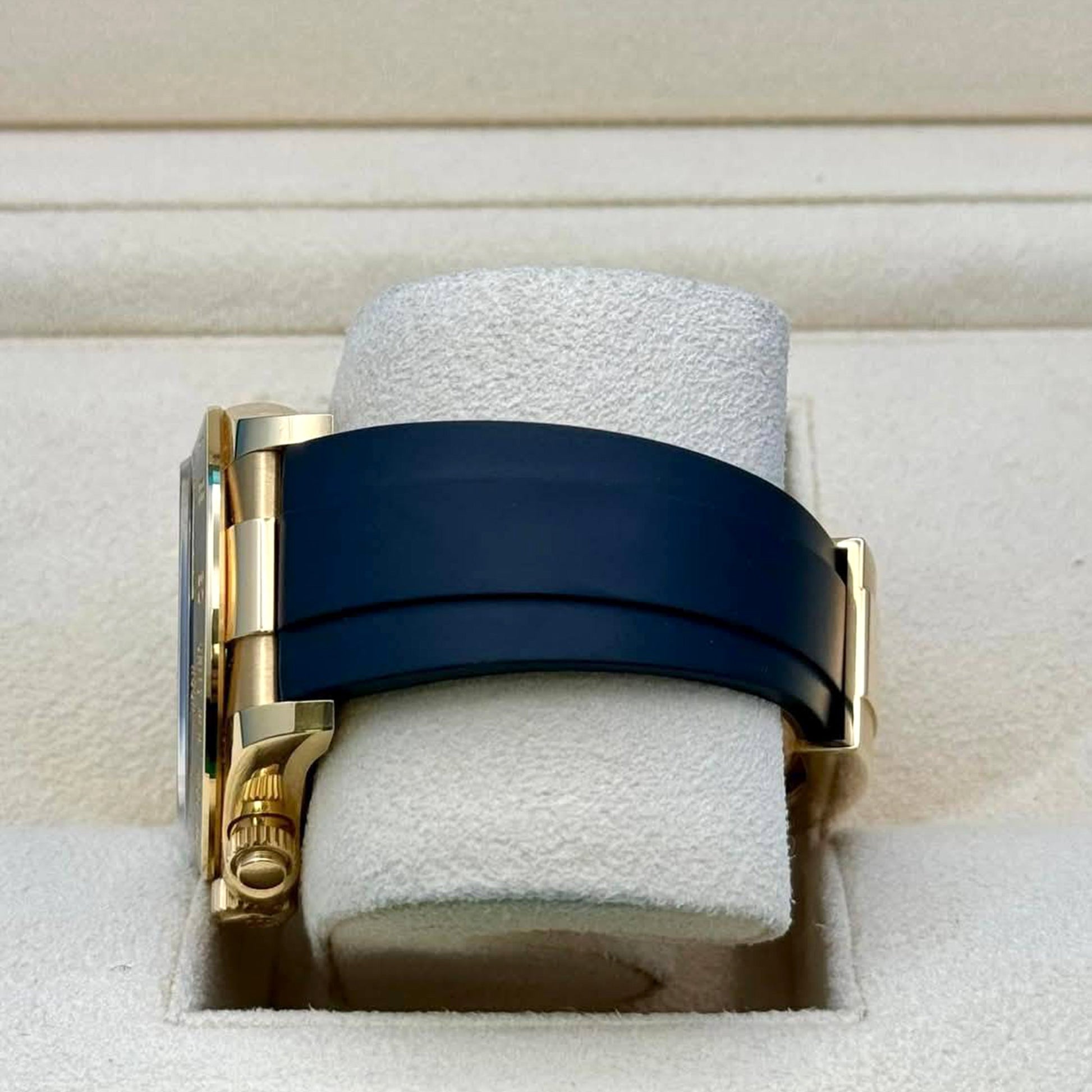 Cosmograph Daytona 40Mm, 18K Yellow Gold, Ref# 126518Ln-0010