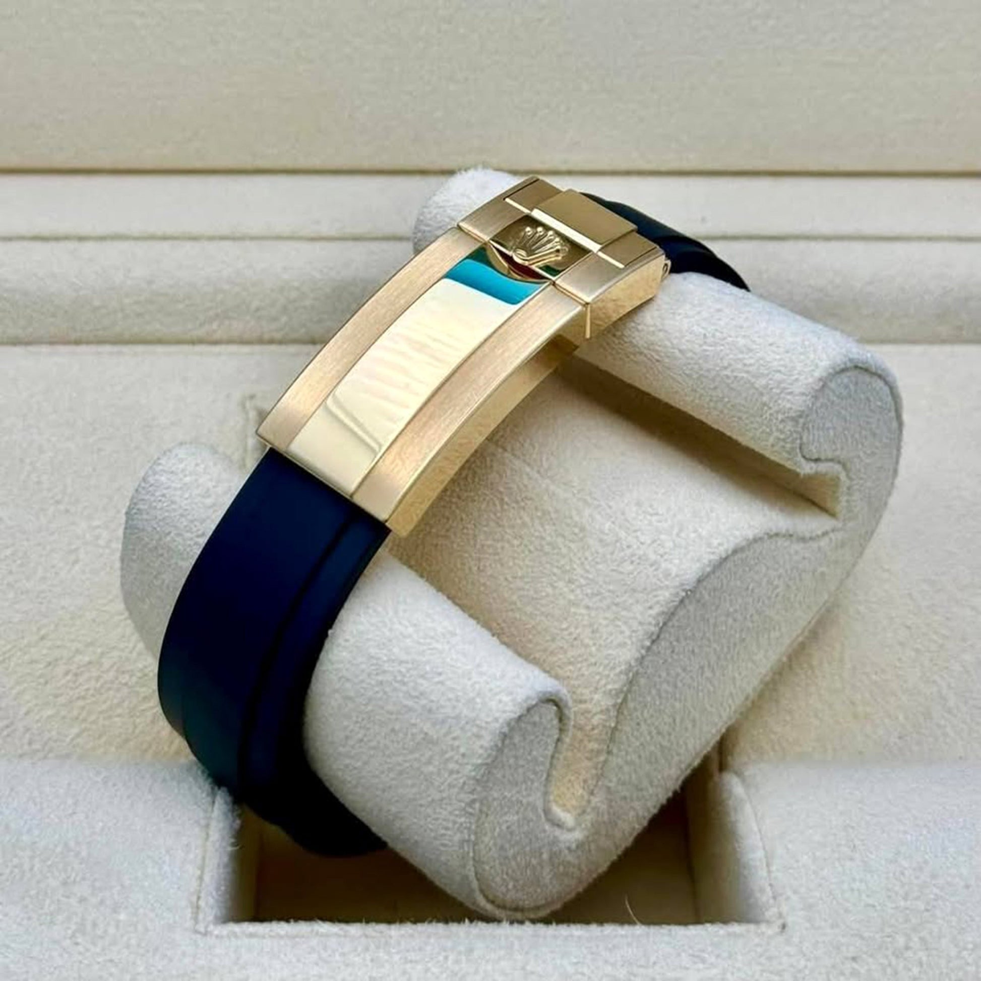 Cosmograph Daytona 40Mm, 18K Yellow Gold, Ref# 126518Ln-0010