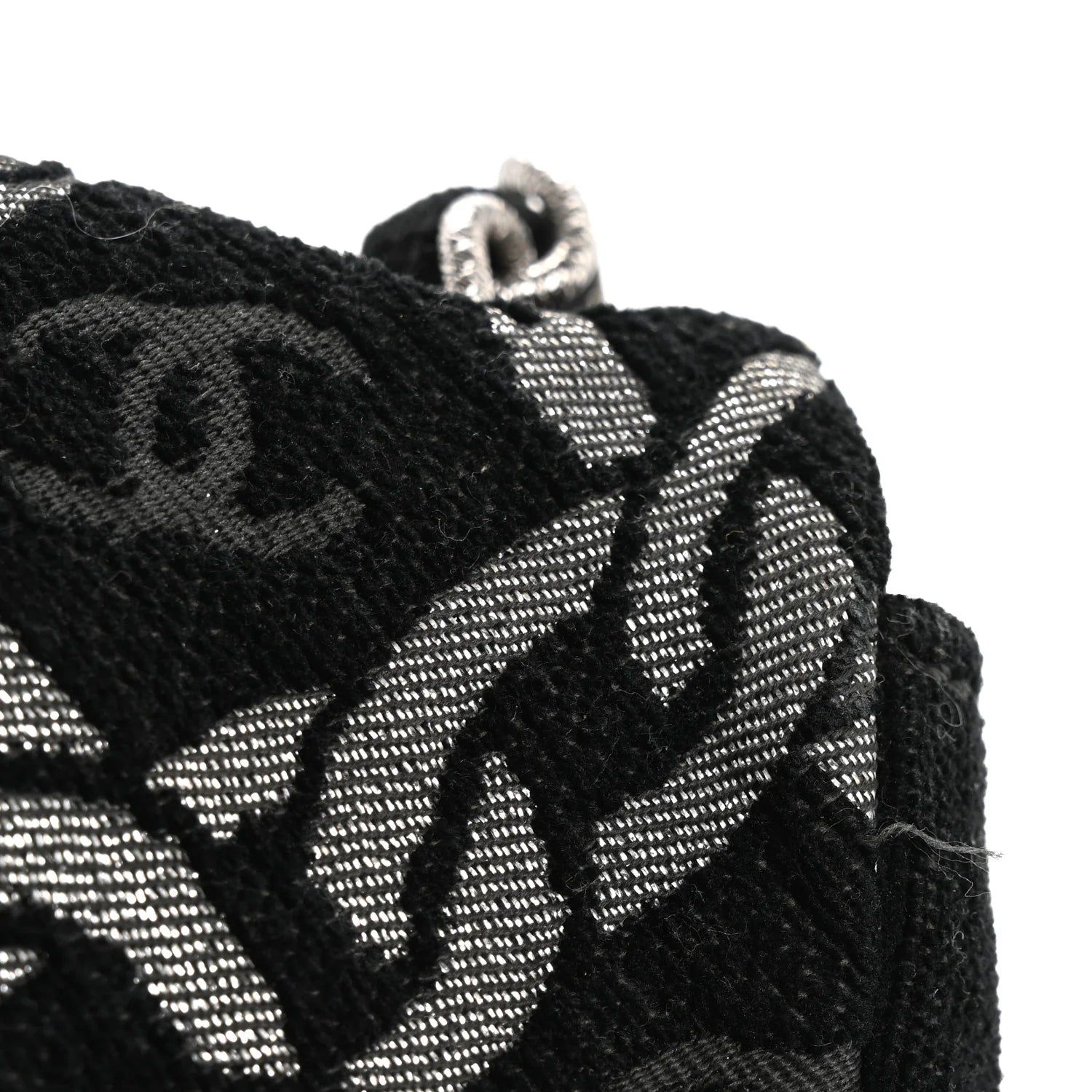 Tweed CC Cruise Small Chain Flap Black Silver