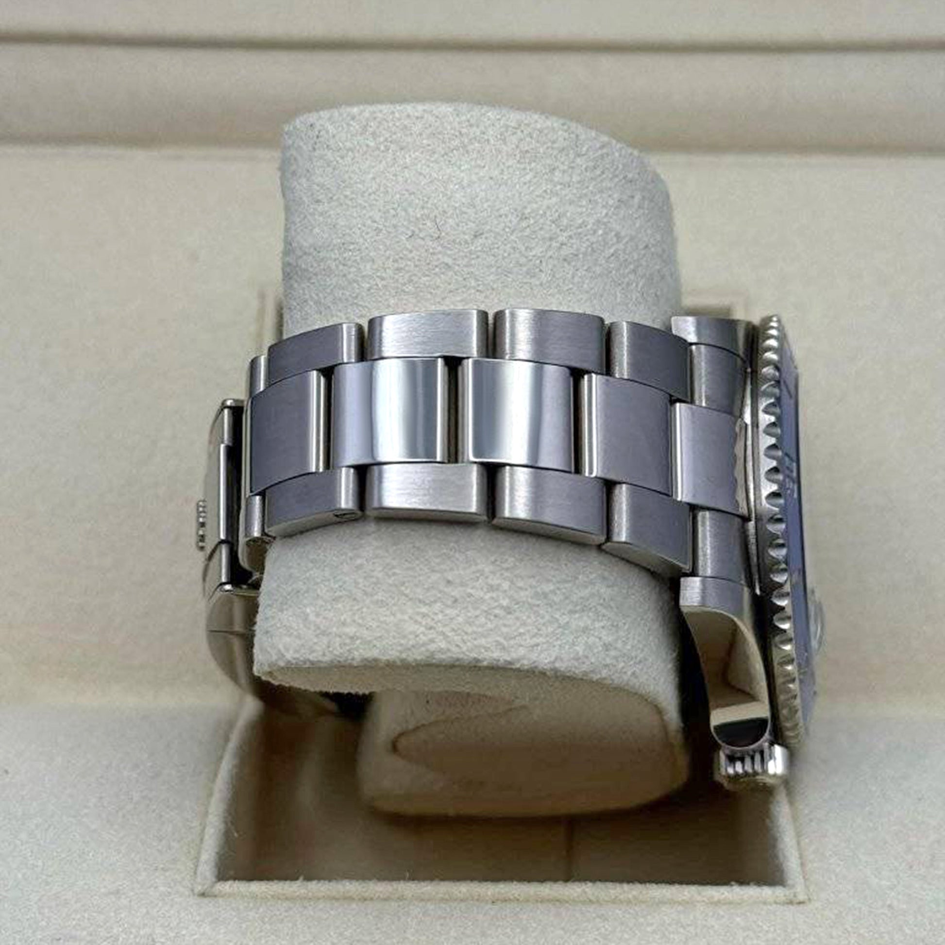 Submariner Date 18 Ct White Gold Ref# 126619LB-0003