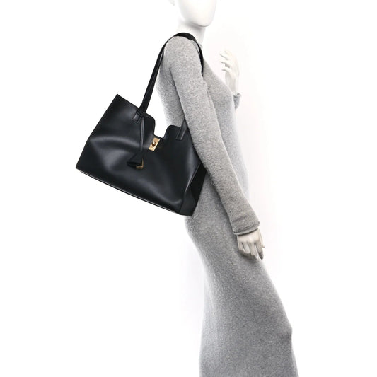 Smooth Calfskin Cabas 16 Bag Black