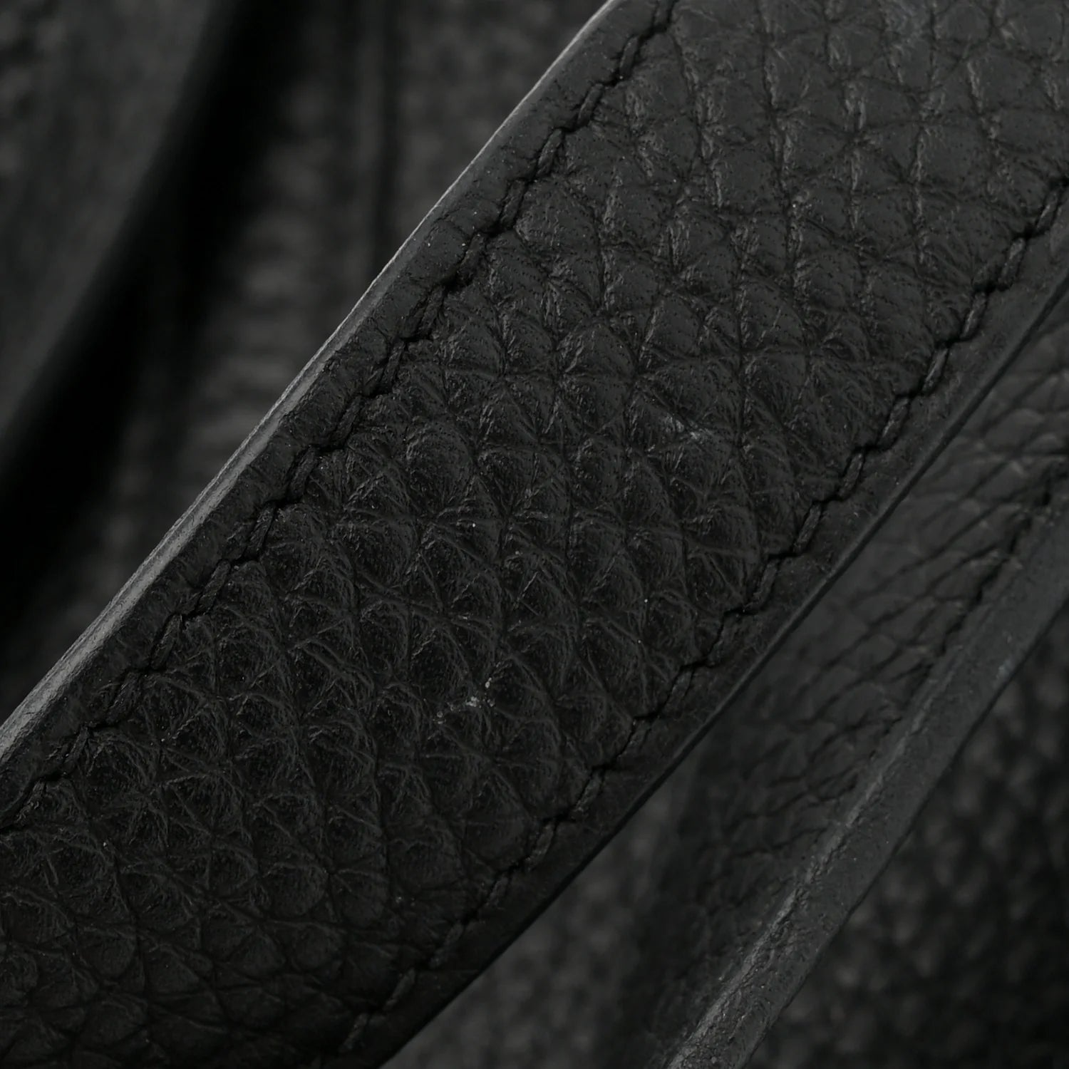 Taurillon Clemence Picotin Lock 18 PM Black