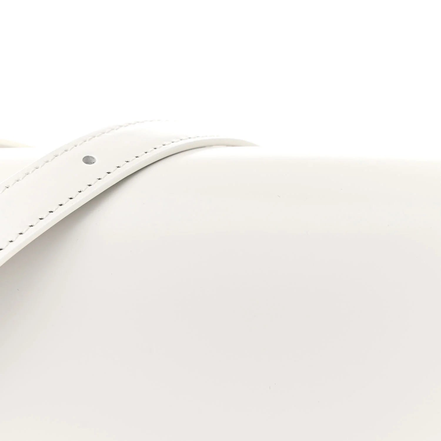 Shiny Calfskin Teen Triomphe Arctic White