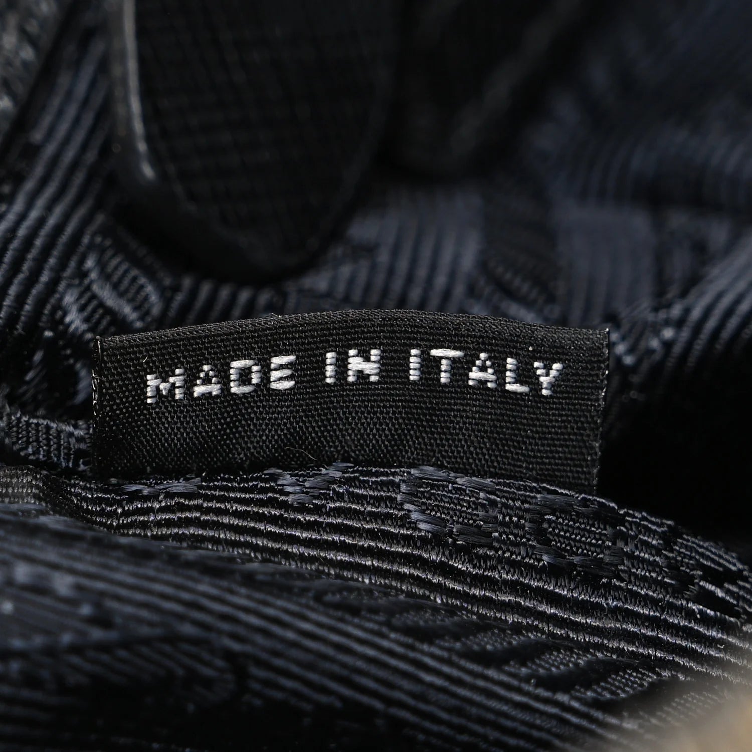 Saffiano Small Galleria Double Zip Tote Black