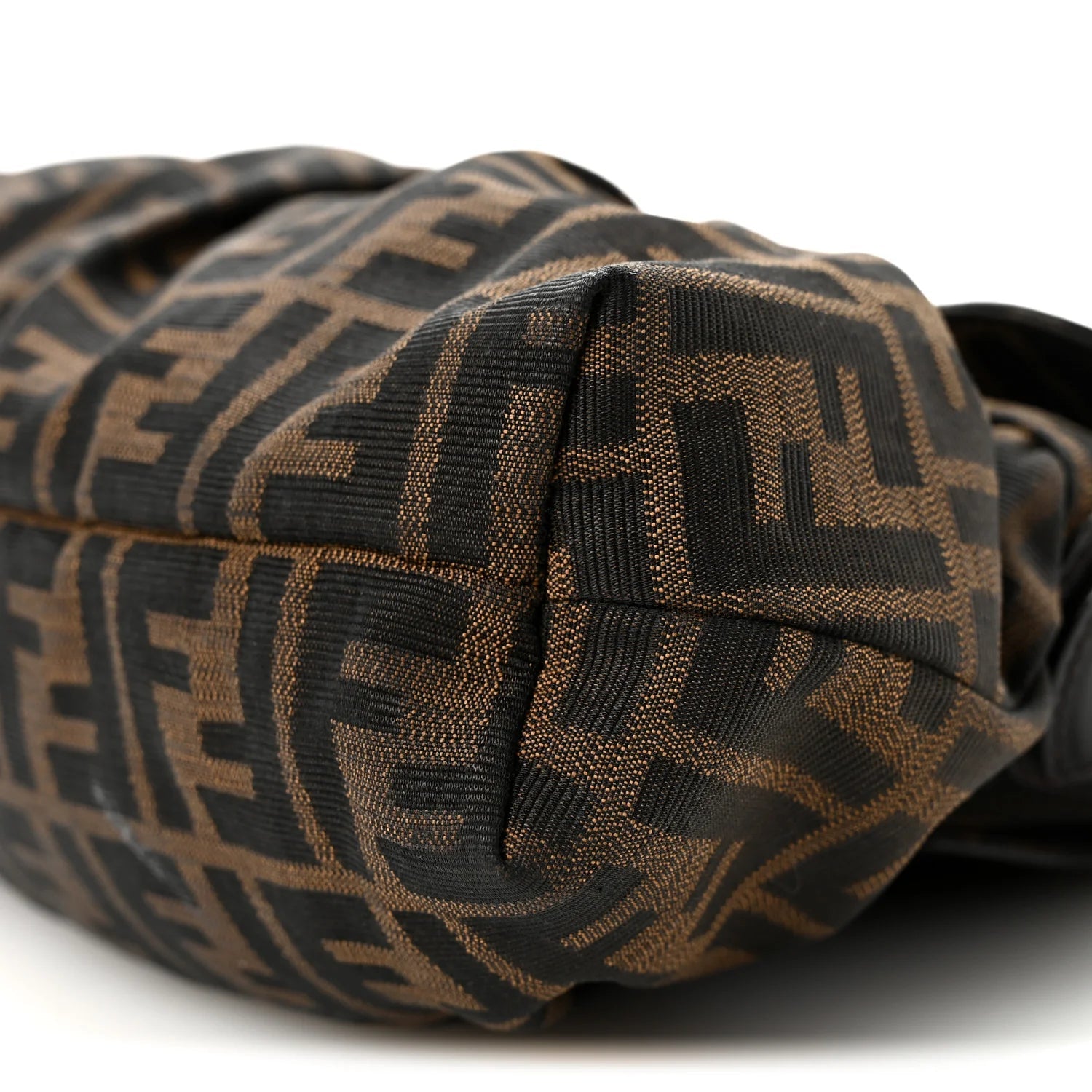 Zucca Medium Chef Shoulder Bag Tobacco