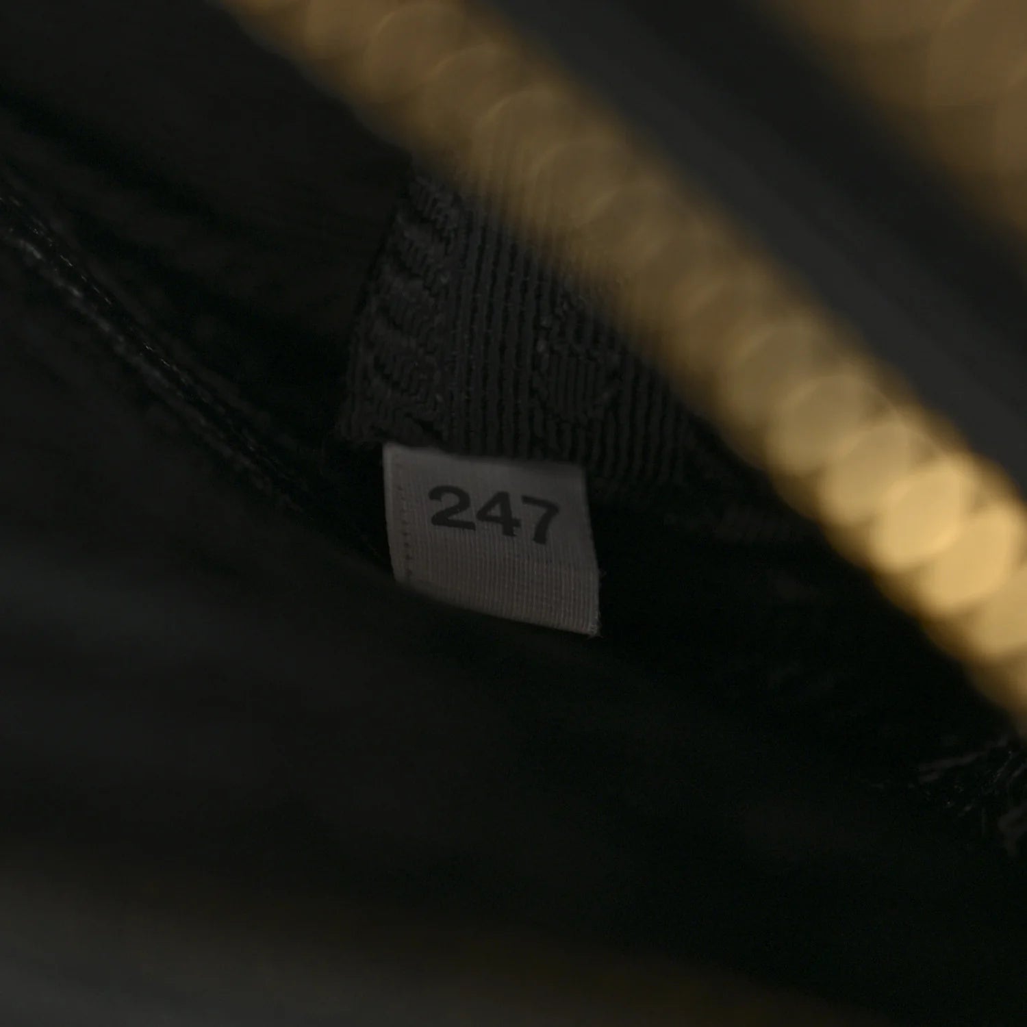 Saffiano Lux Medium Tote Black