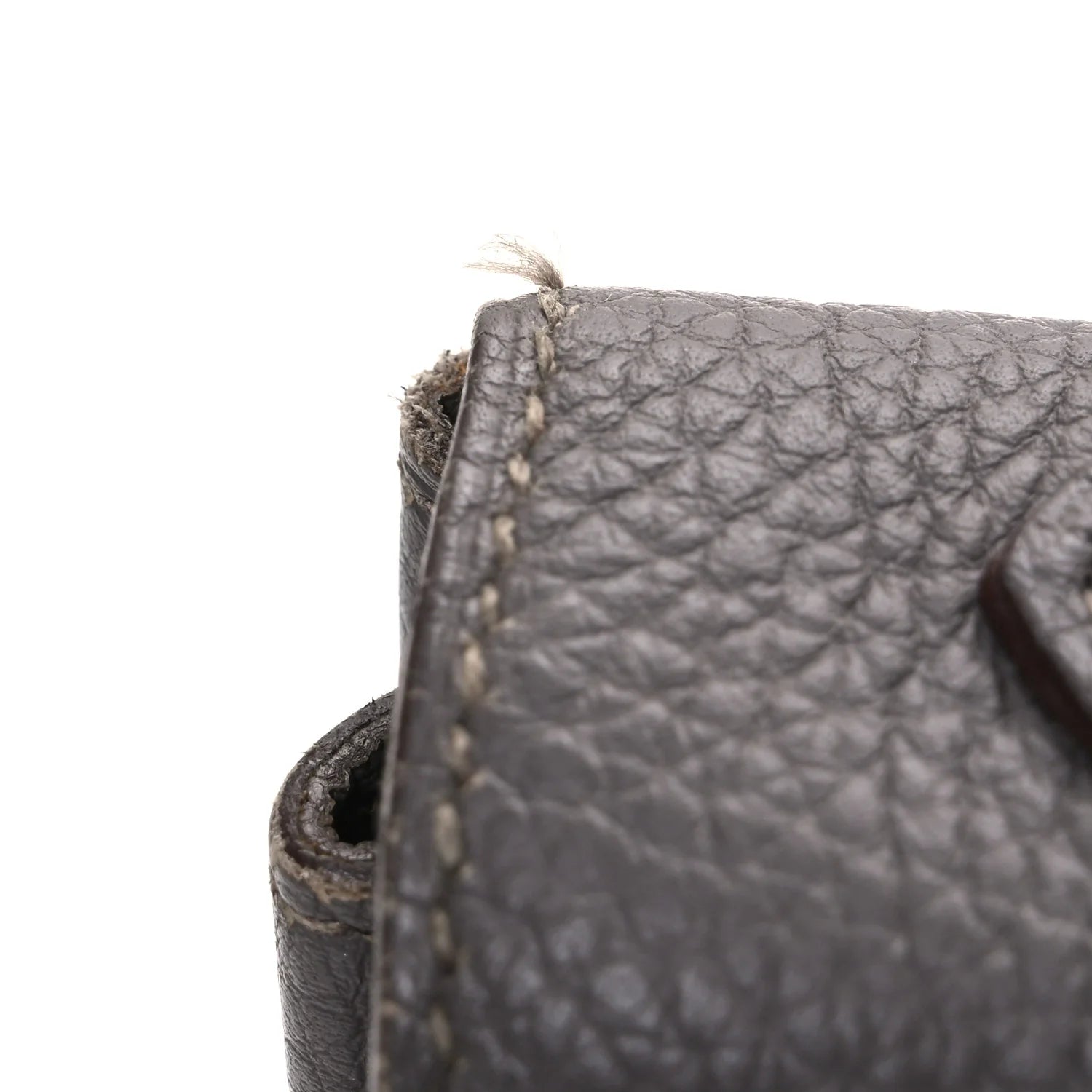 Togo Kelly Retourne 32 Etain