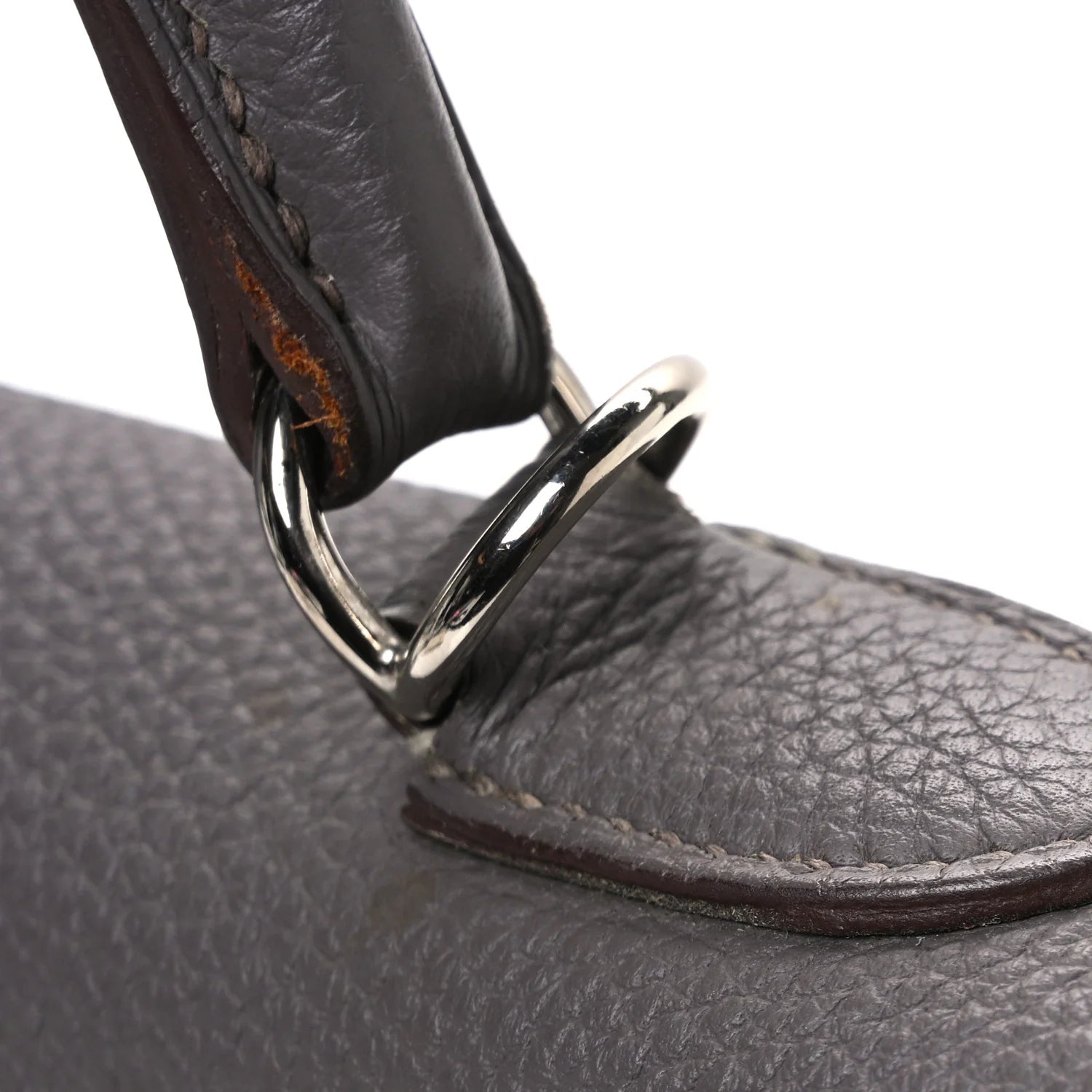 Togo Kelly Retourne 32 Etain