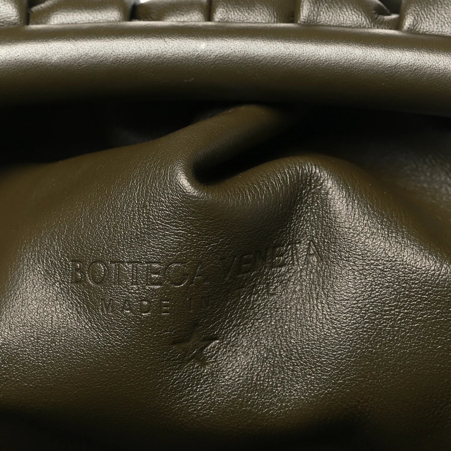 Smooth Butter Calf the Pouch Oversized Clutch Kaki Fondent