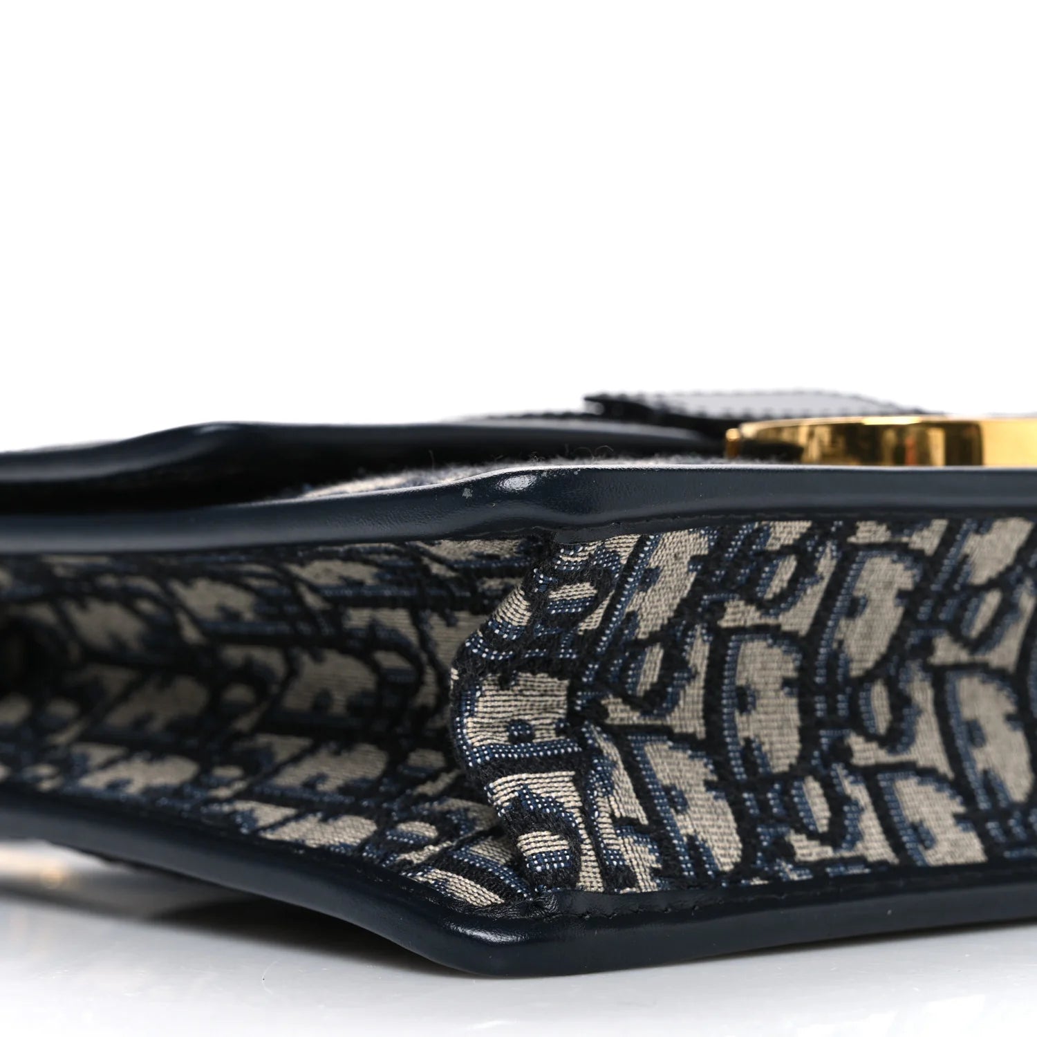 Oblique 30 Montaigne Flap Bag Blue