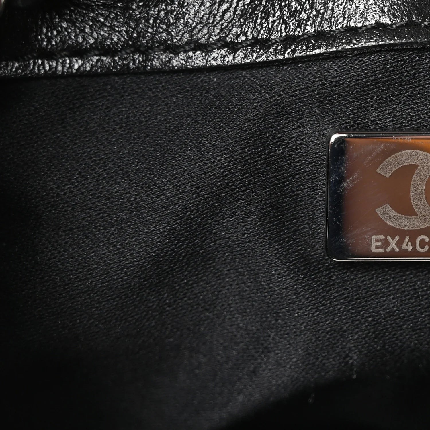 Shiny Crumpled Calfskin Quilted Medium  25 Handbag Black