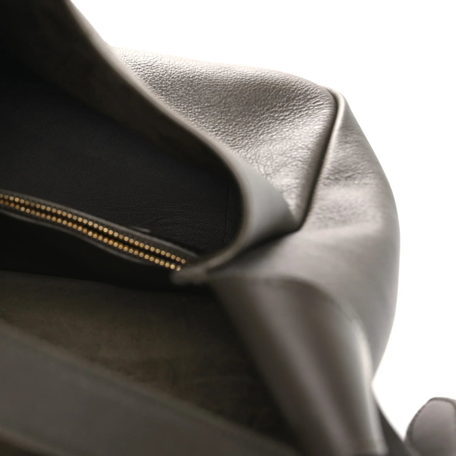 Smooth Calfskin Small Le 5 a 7 Soft Hobo Light Musk