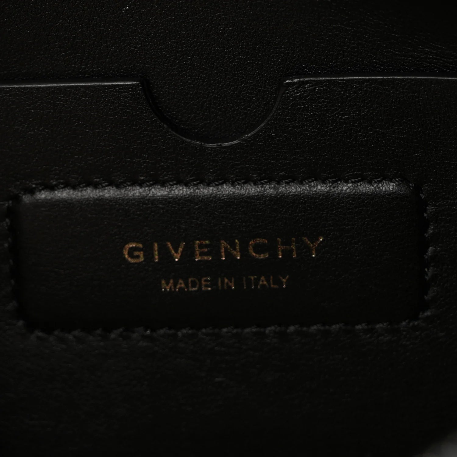 Smooth Calfskin Small Soft Antigona Black