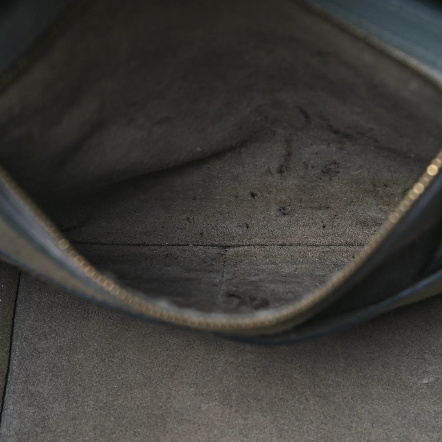 Soft Grained Calfskin Small Belt Cabas Phantom Storm