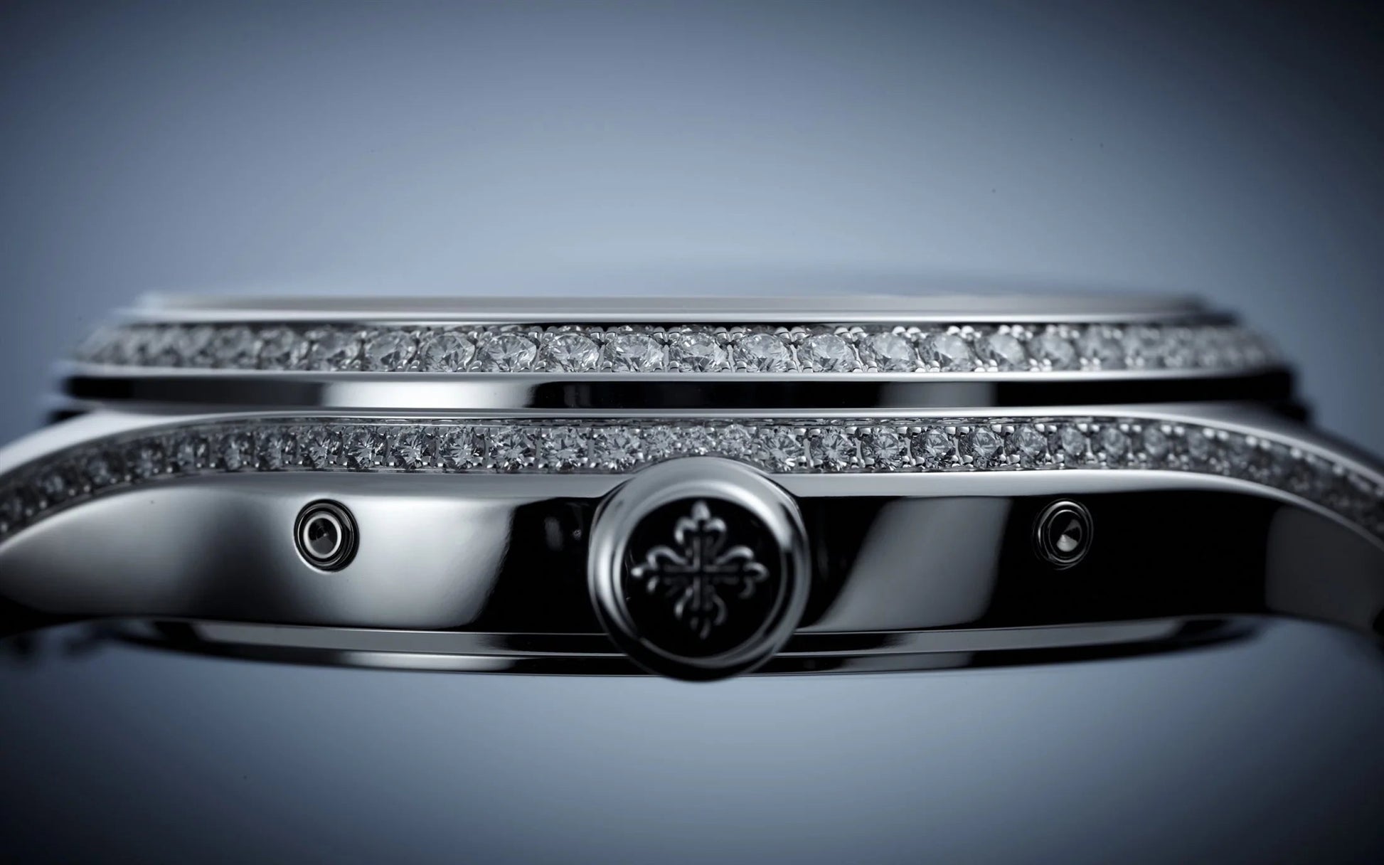 Complication, 18K White Gold Set with 155 Diamonds (~1.34 Ct), 38Mm, Annual Calendar Ref# 4947G-010