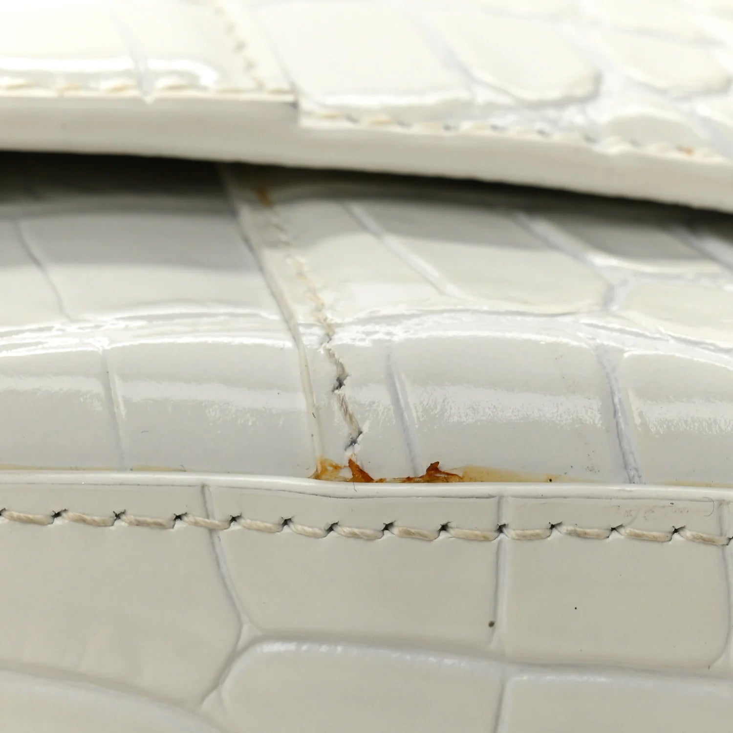 Shiny Calfskin Crocodile Embossed Hourglass Chain Bag White