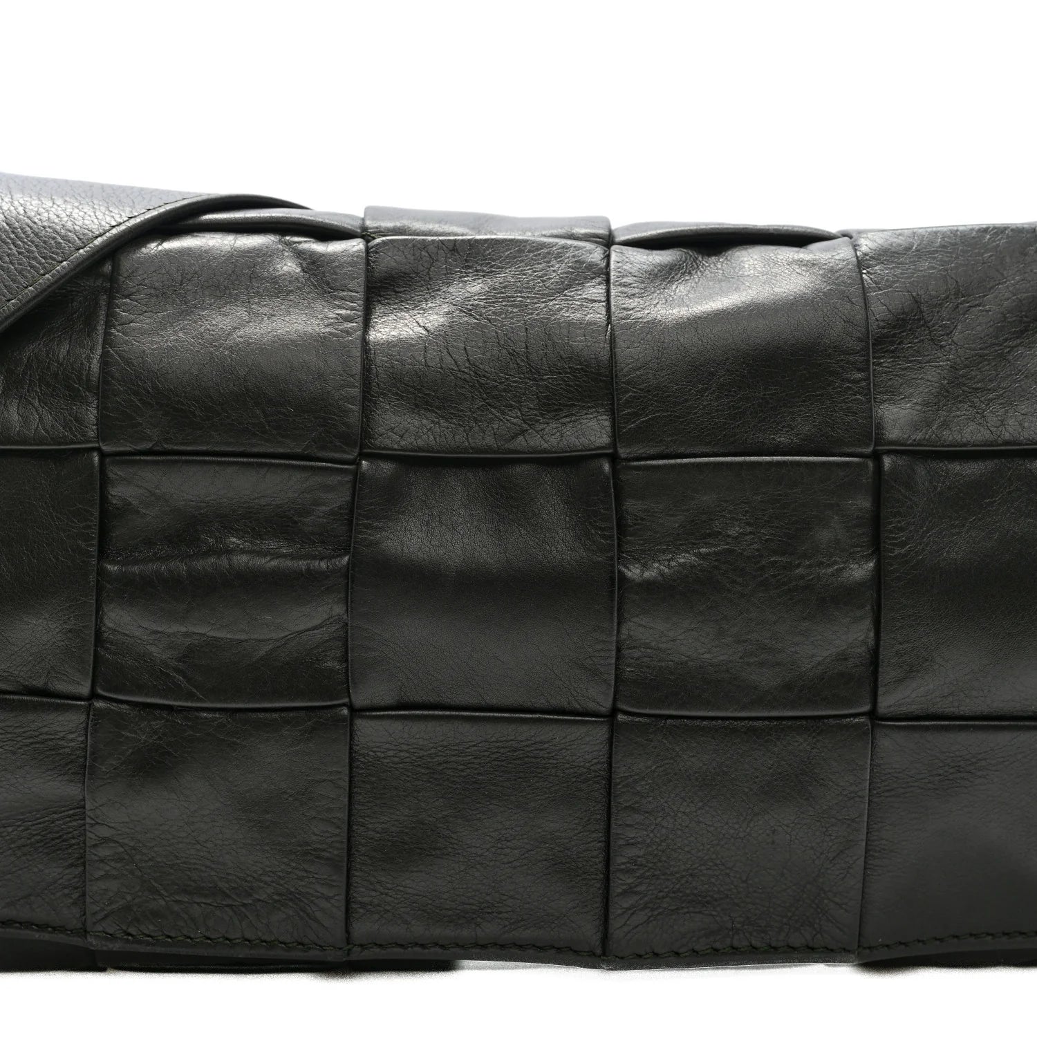 Paper Calfskin Intrecciato Stretch Cassette Camping