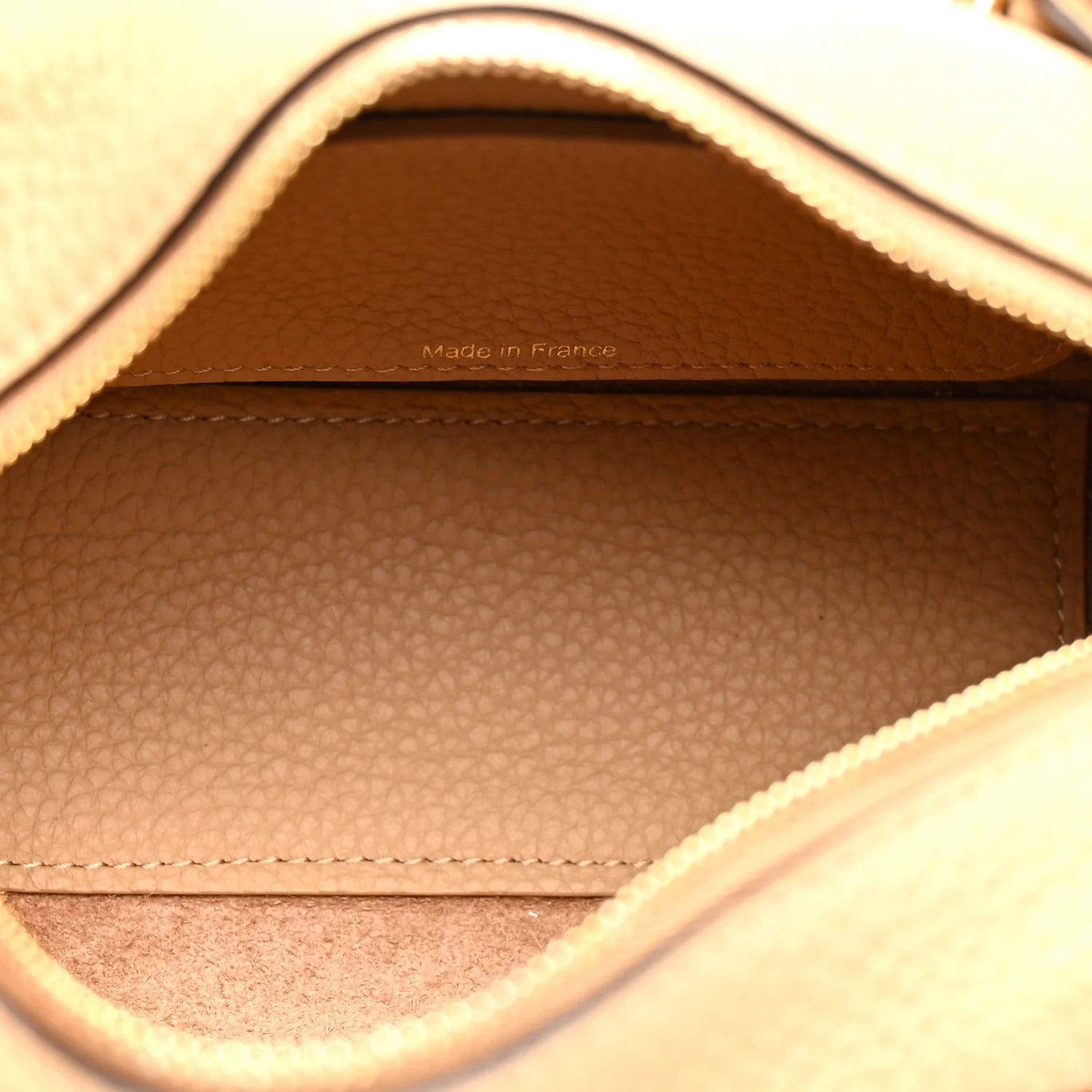 Taurillon Soft Nano Cool Box Satchel Latte