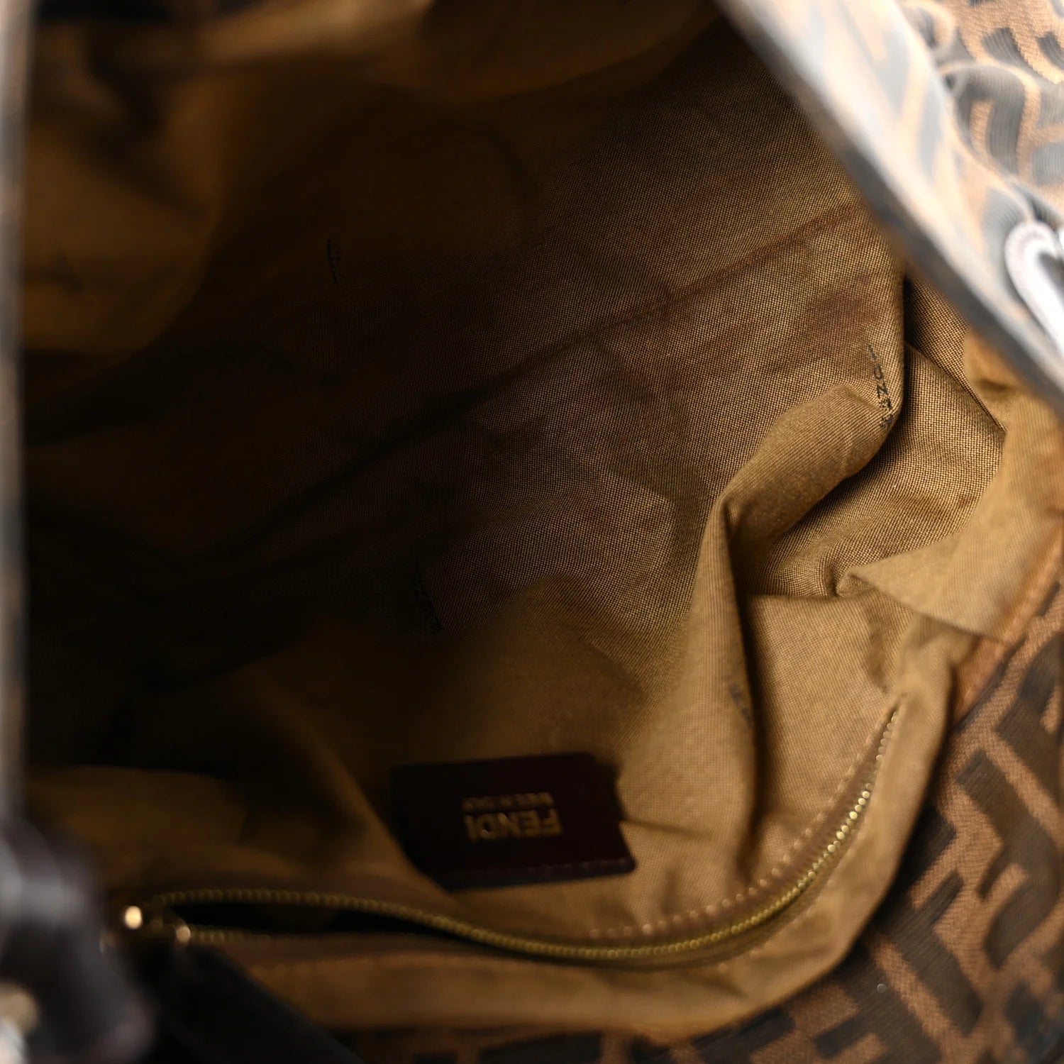 Zucca Medium Chef Shoulder Bag Tobacco