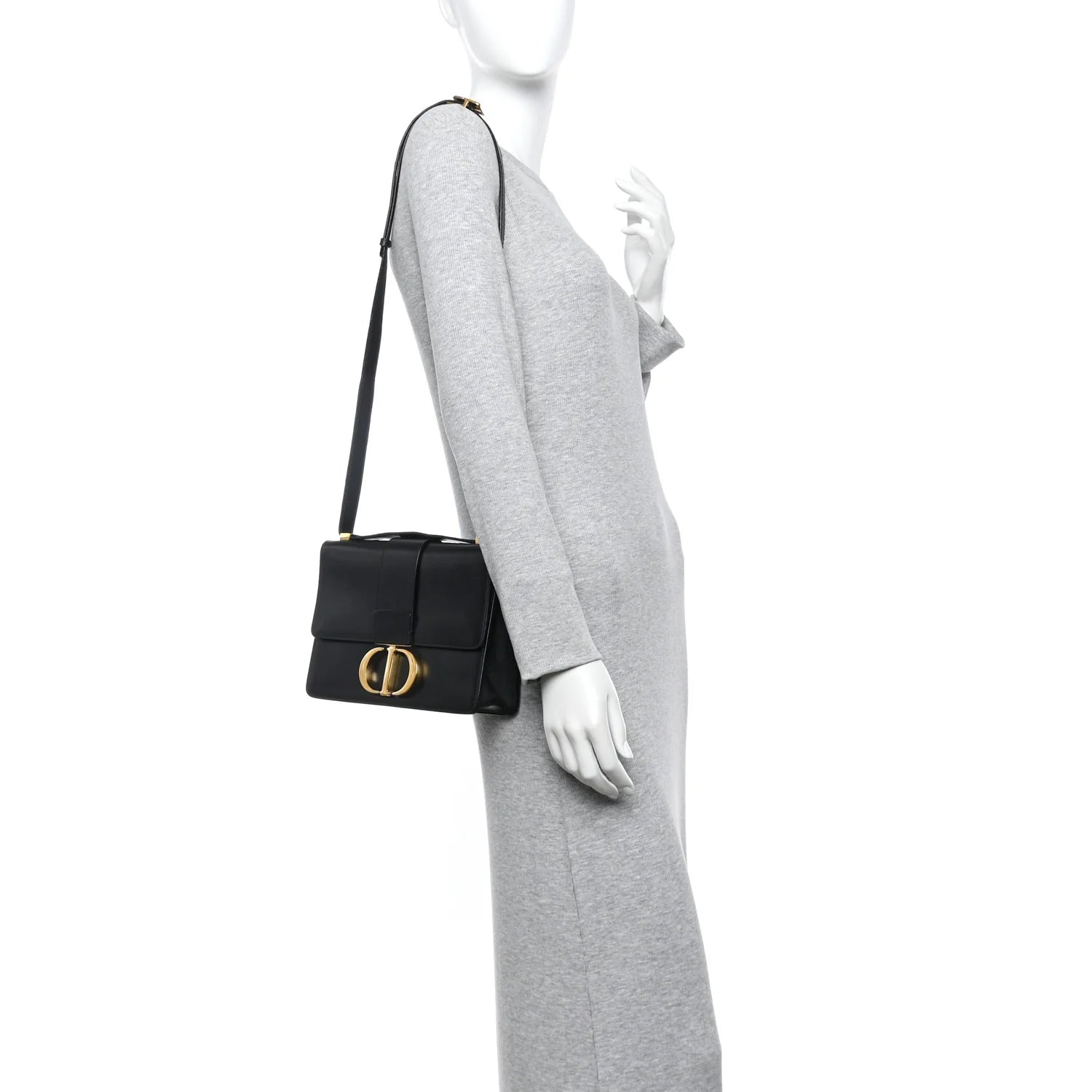 Smooth Calfskin 30 Montaigne Flap Bag Black