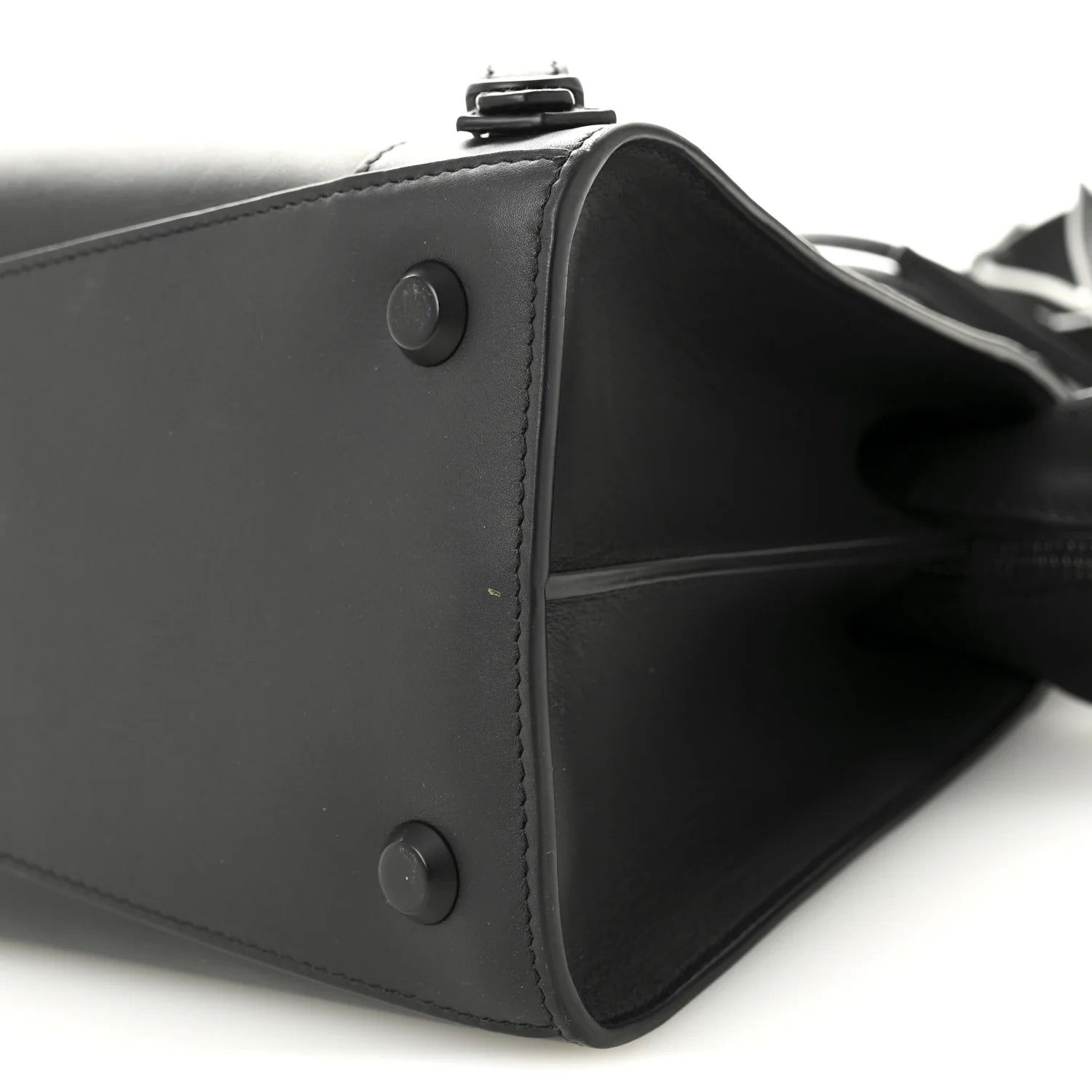 Smooth Calfskin Neo Classic Black Hardware S City Black