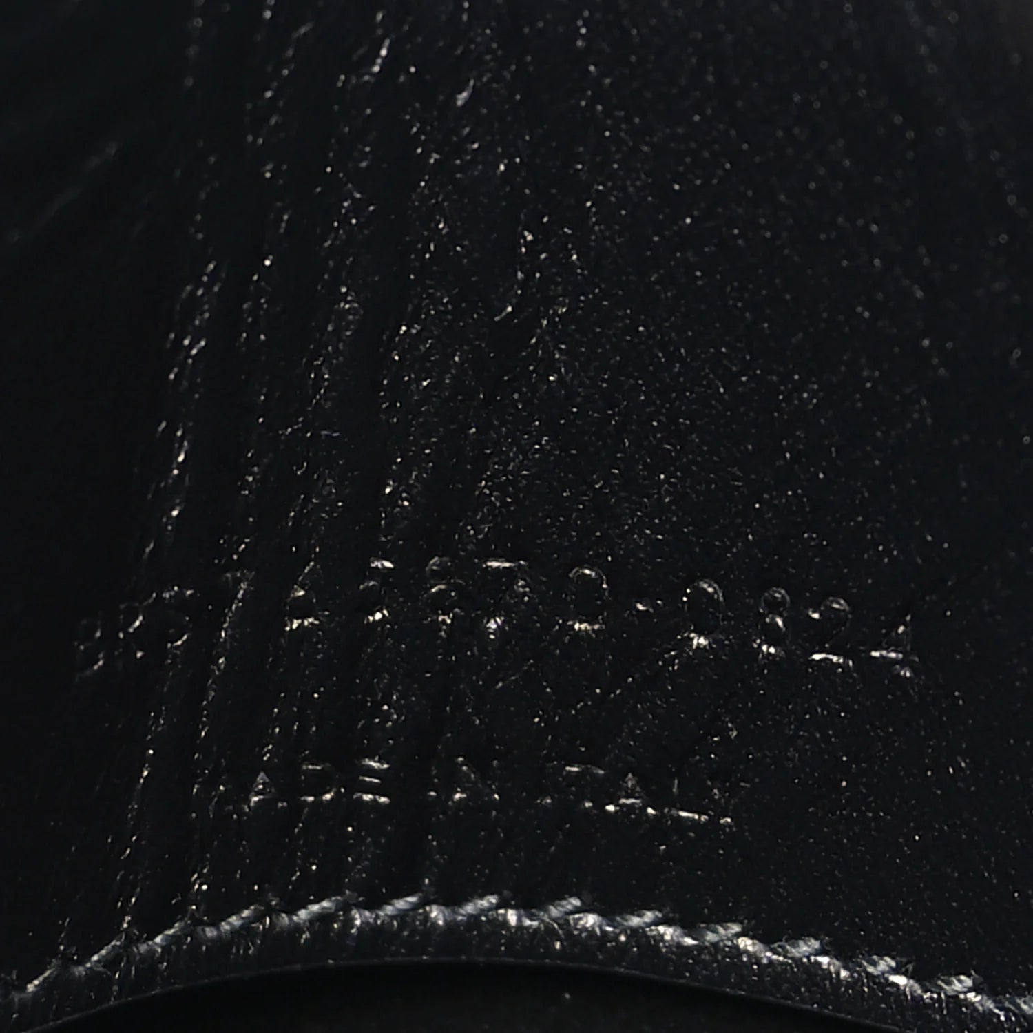 Shiny Calfskin Le 37 Mini Bucket Bag Black