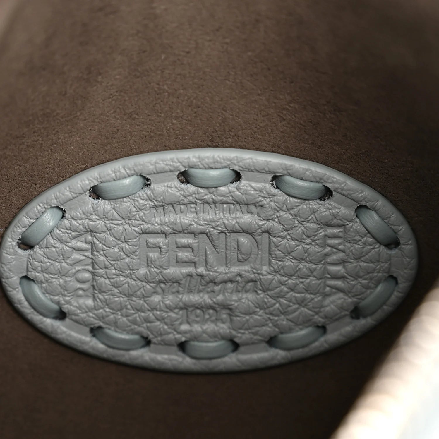 Cuoio Roma Sellerissima Nappa Sintetica Tape Stitch Mini Fendessence Shoulder Bag Anice