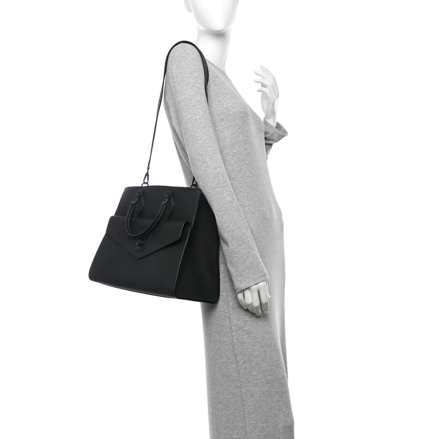 Soft Calfskin Lockme Tote MM Black