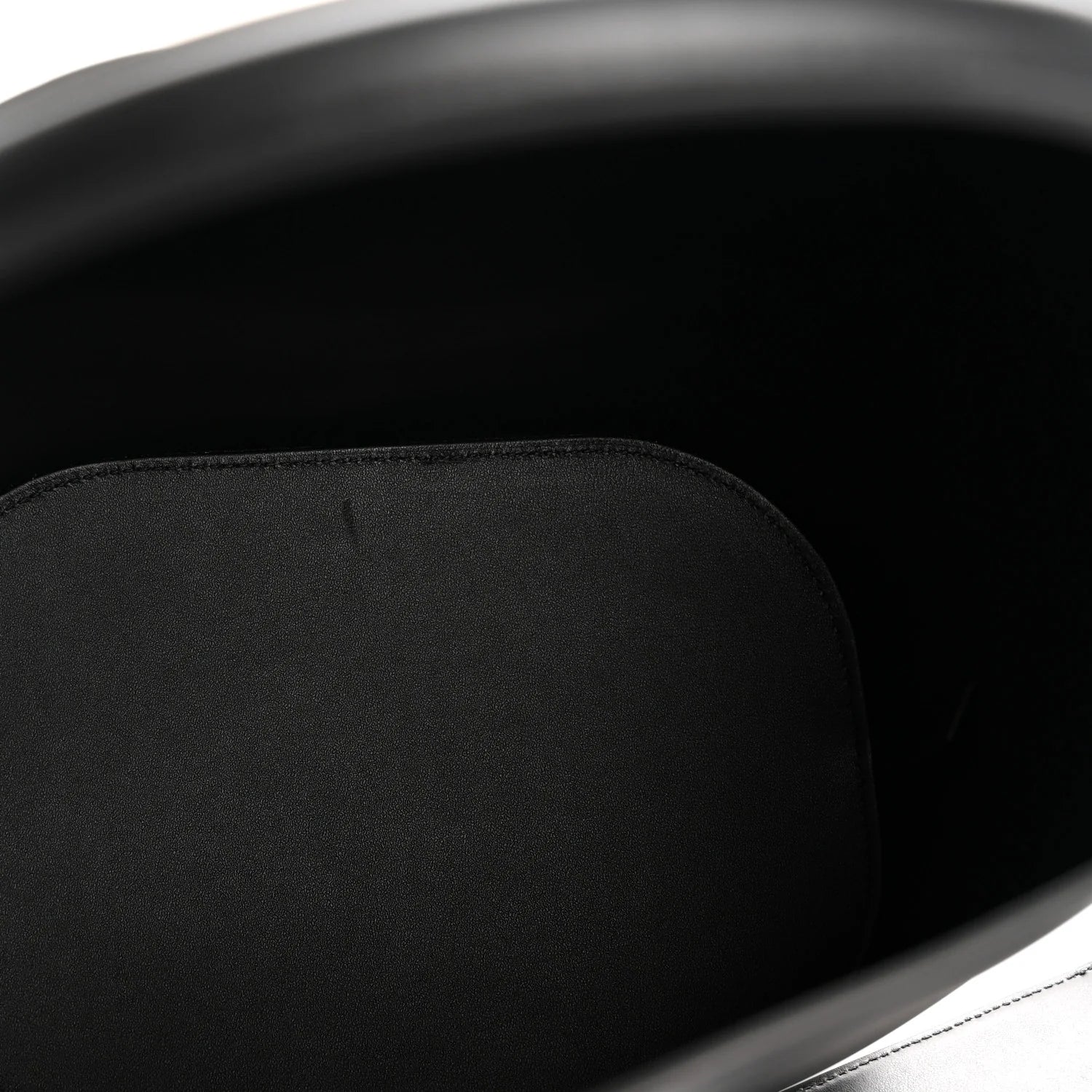 Smooth Calfskin Triomphe Medium Louise Bag Black