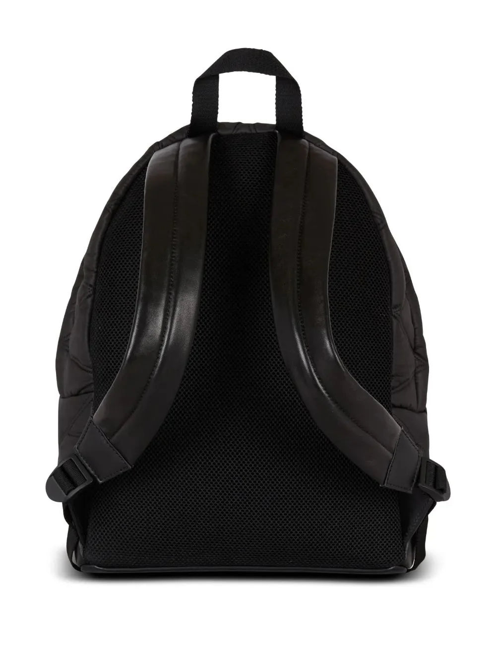 CLASSIC DAY BACKPACK