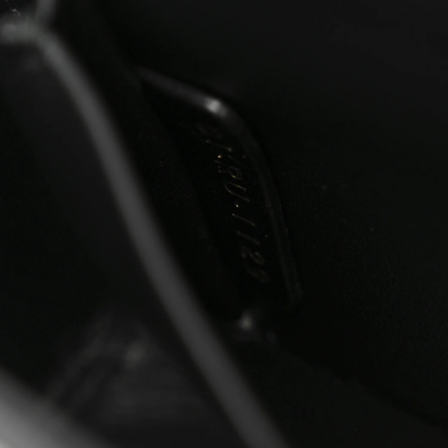 Crackled Lambskin 30 Montaigne Box Bag Black