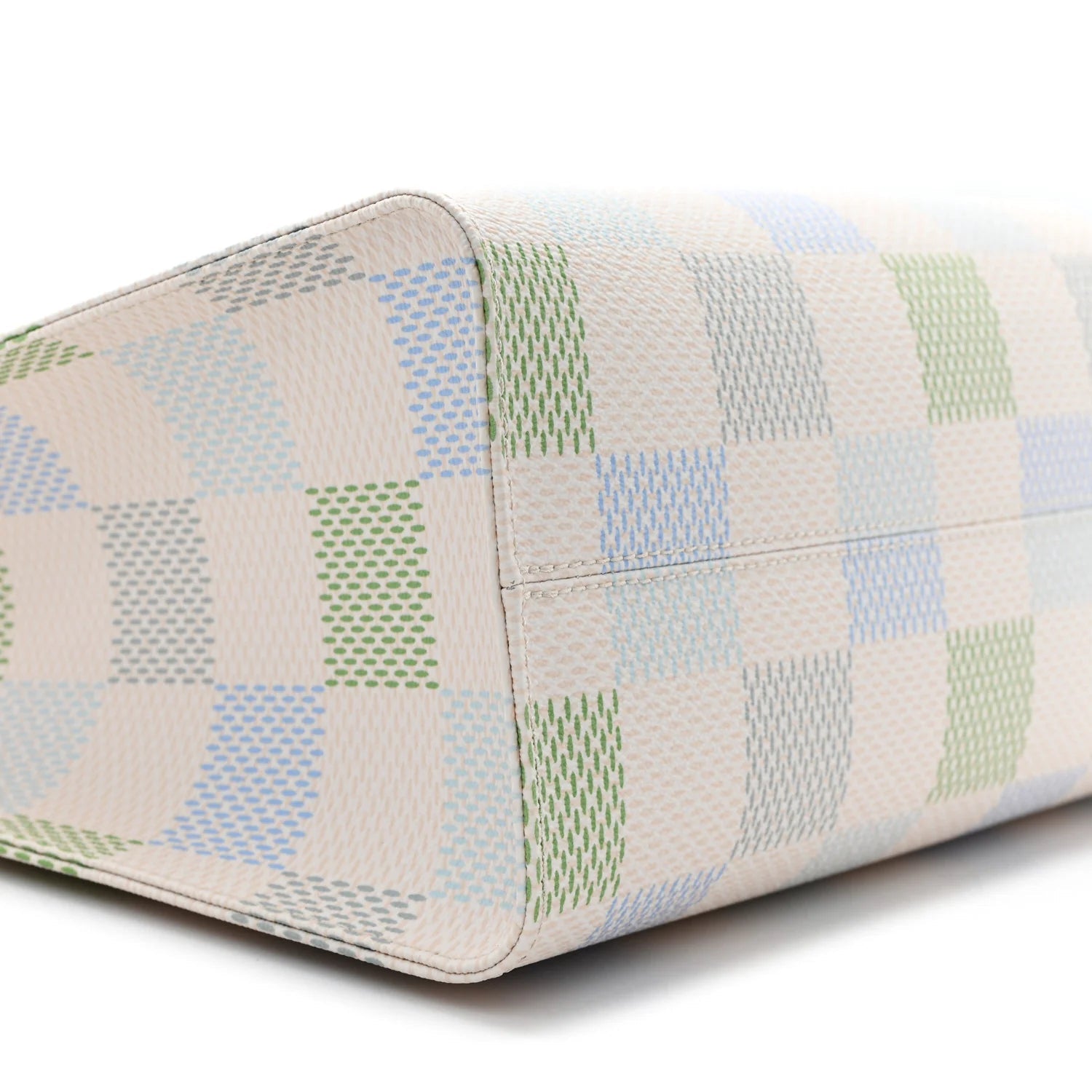 Damier Giant Onthego MM Pistachio