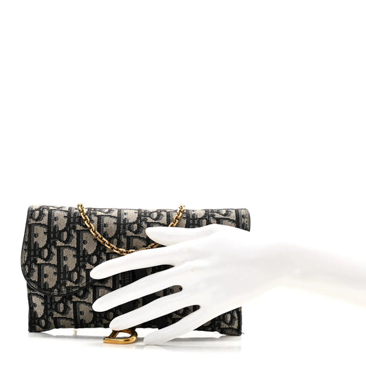 Oblique Saddle Chain Long Wallet Blue