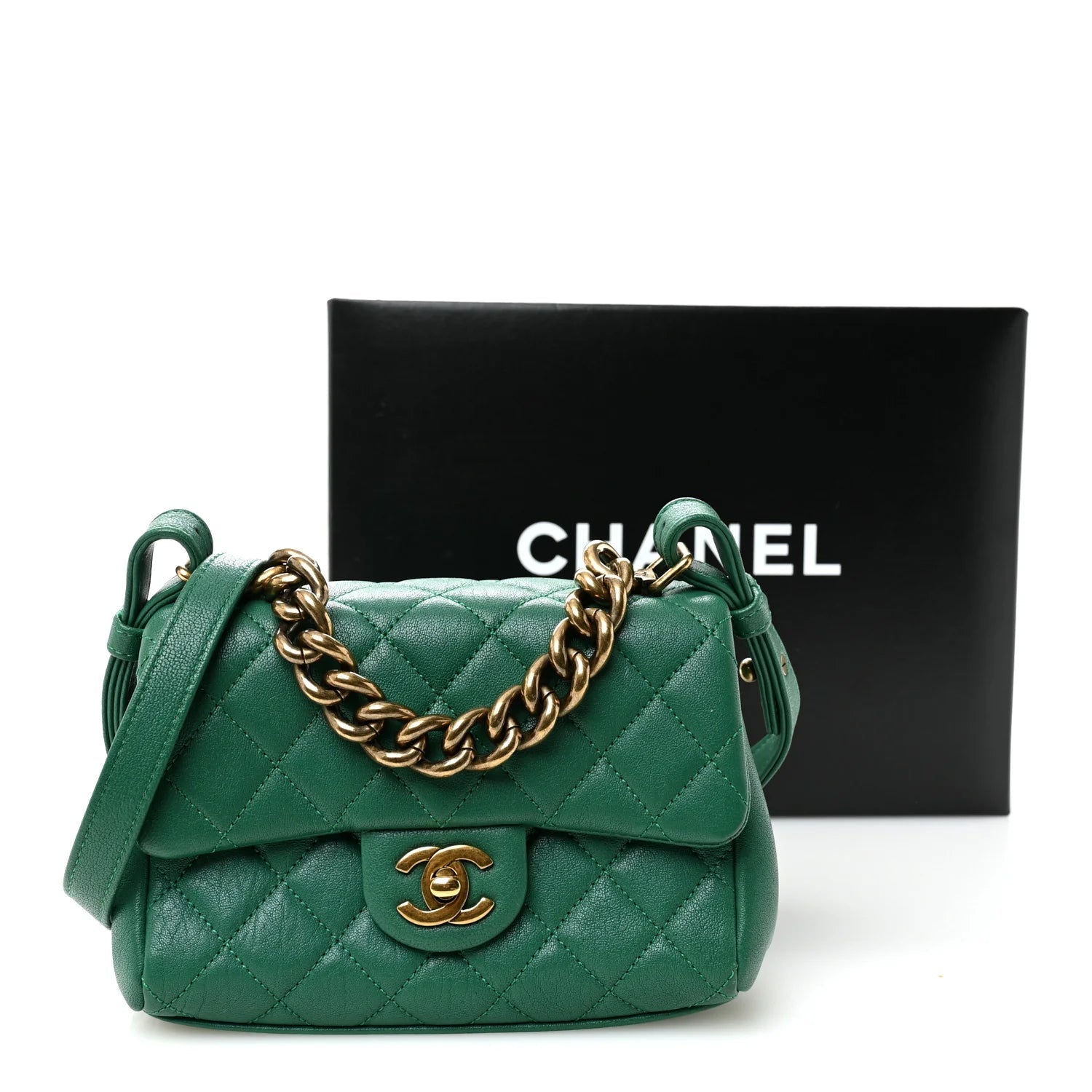 Shiny Sheepskin Quilted Mini Trapezio Flap Green