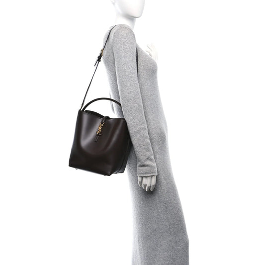 Shiny Calfskin Le 37 Bucket Bag Arabica