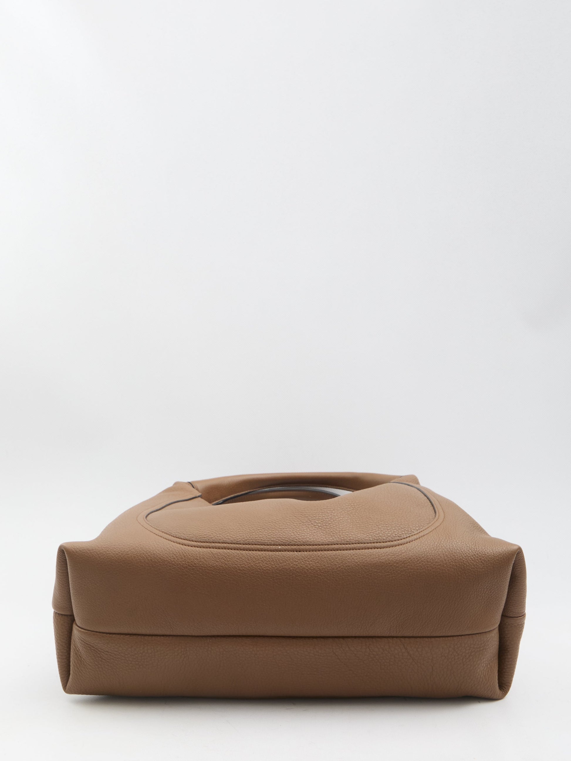 GRAINED LEATHER HANDBAG
