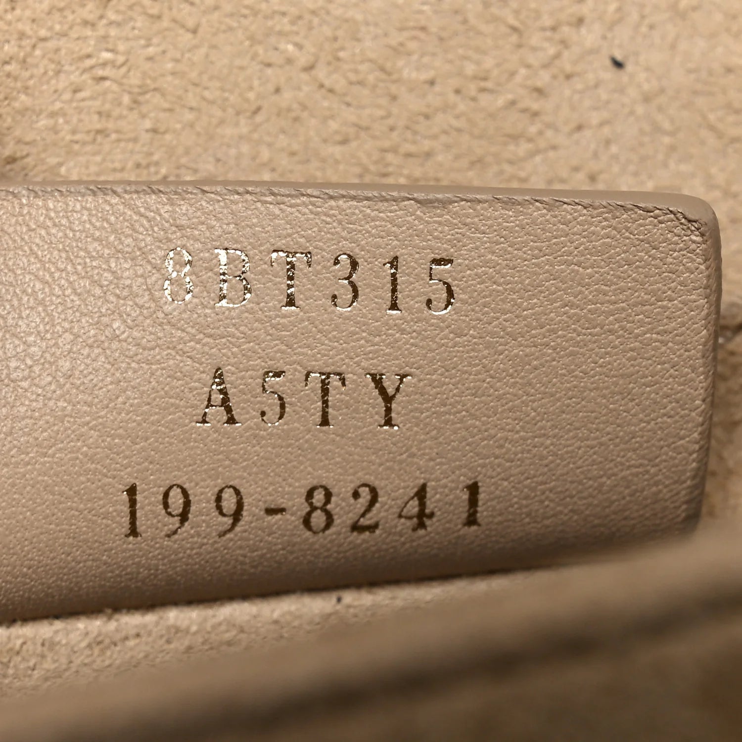 Vitello Liberty Bi-Color FF 1974 Embossed Chain Strap Kan U Shoulder Bag Black Maya