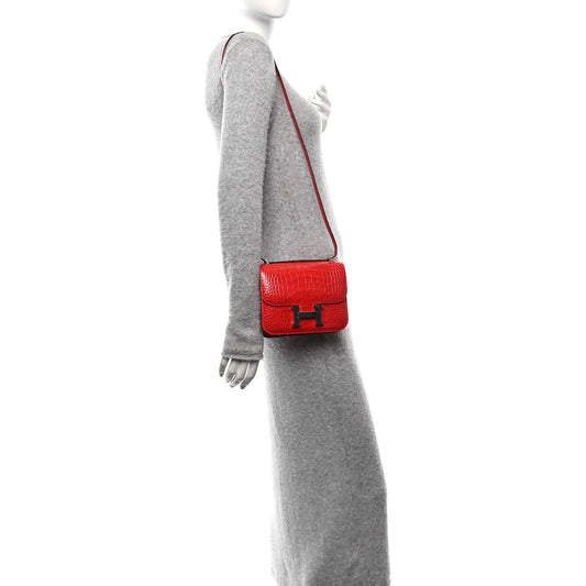 Shiny Alligator Constance 18 Rouge De Coeur