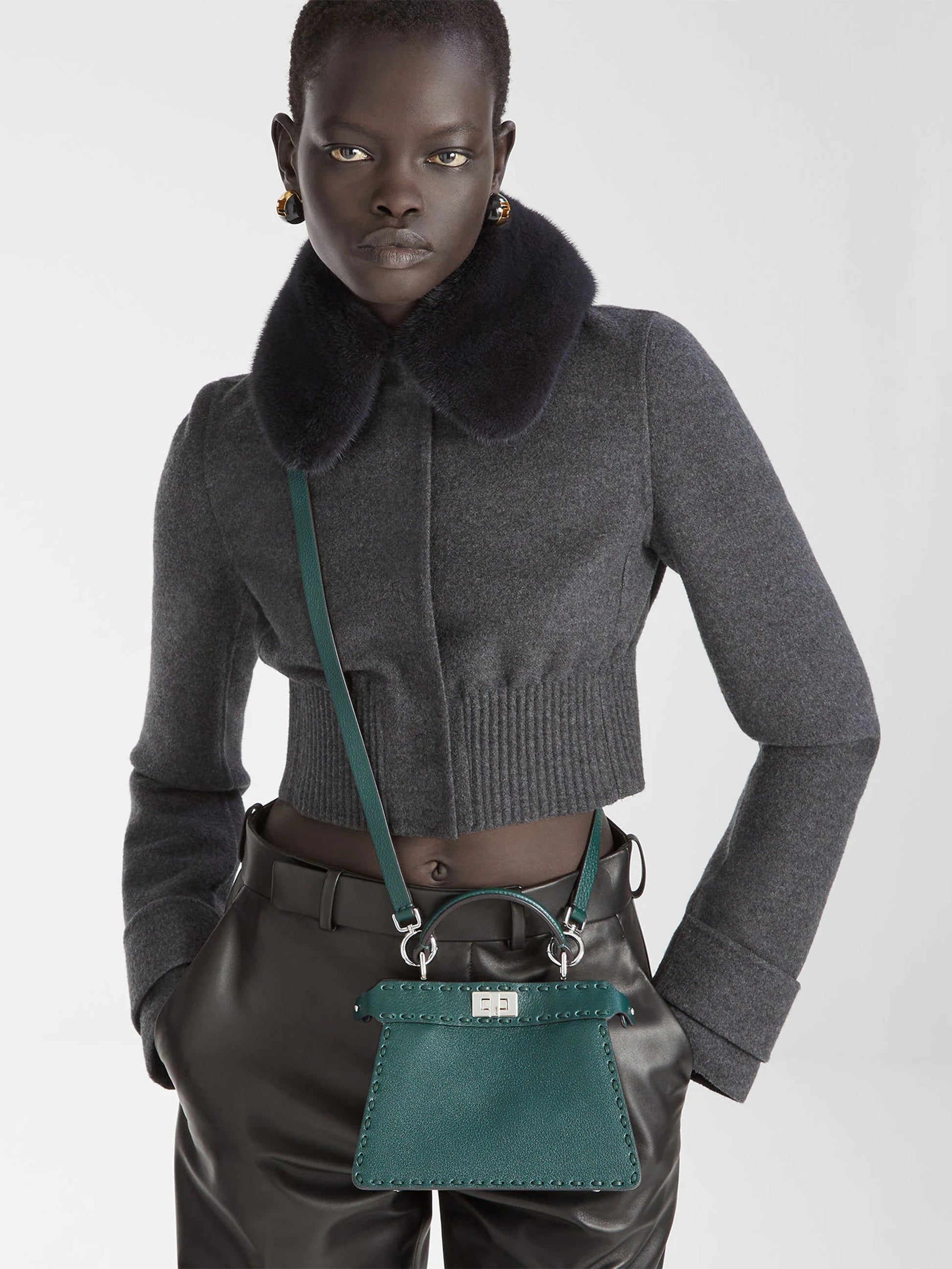 PEEKABOO ISEEU PETITE