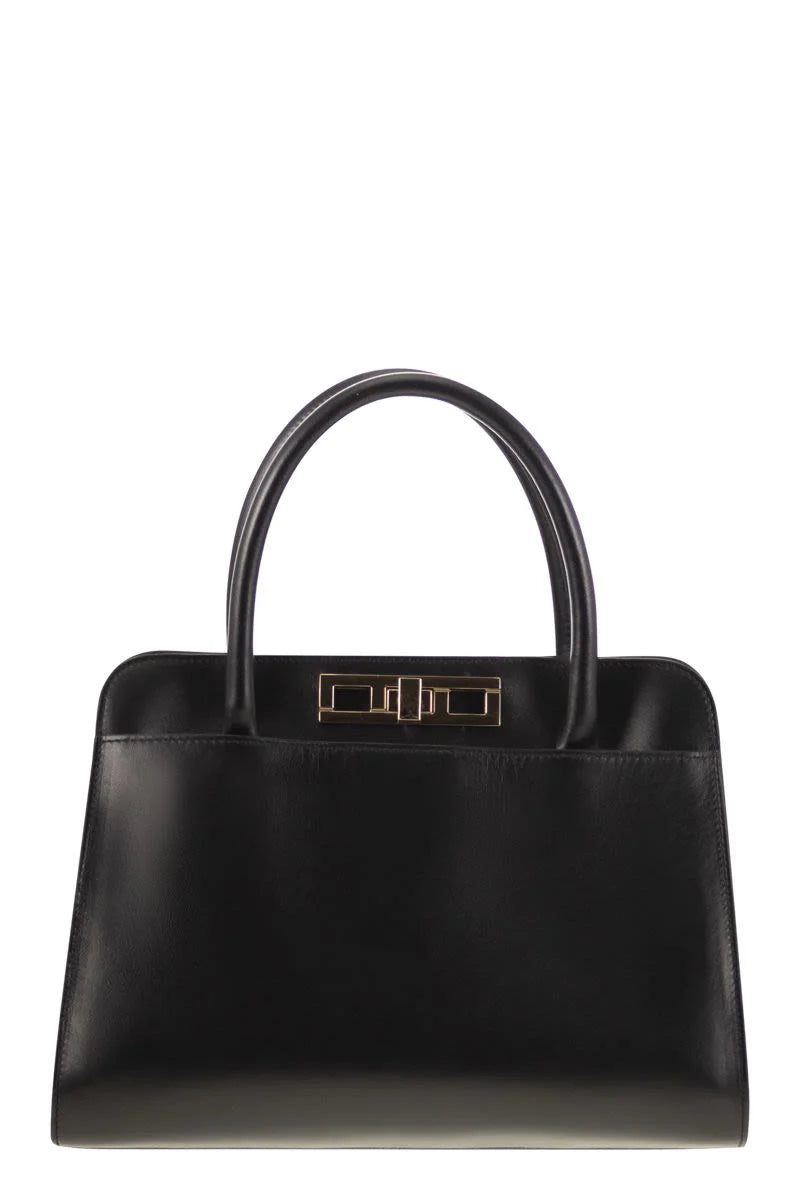 MEDIUM HANDBAG with METAL ACCESSORY