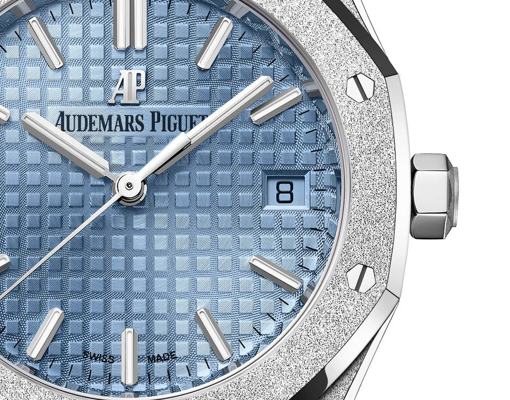 Royal Oak FROSTED GOLD SELFWINDING Ref# 77353BC.GG.1263BC.01