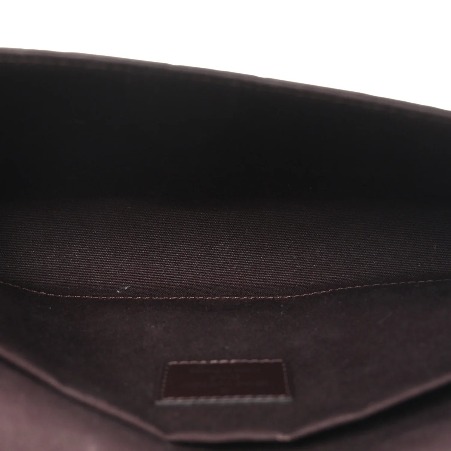 Vernis Pochette Felicie Chain Wallet Amarante