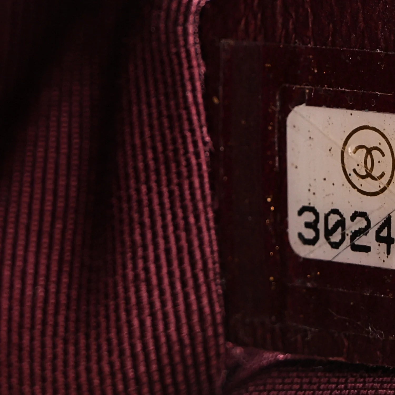 Shiny Lambskin Quilted Small Fashion Therapy Flap Bag Lilac