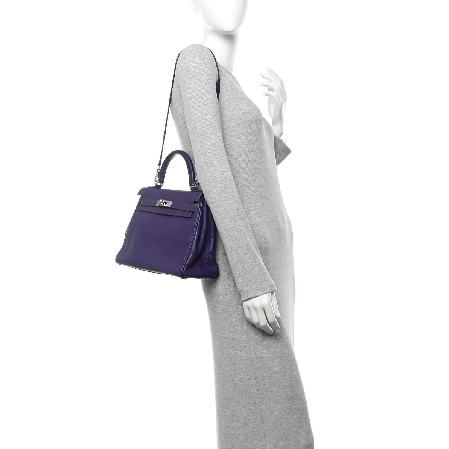 Togo Kelly Retourne 28 Iris